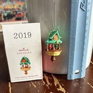 Hallmark Keepsake Tick Tock Twirlers Clock Ornament